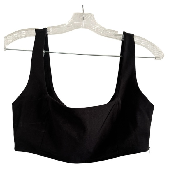 (NWT) PRINCESS POLLY Women’s Black Cropped Zip Side Tank Top-Size 2 - Picture 1 of 9